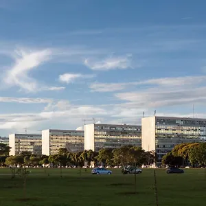https://apart-area-central-com-vista-para-esplanada.brasiliahotels.org